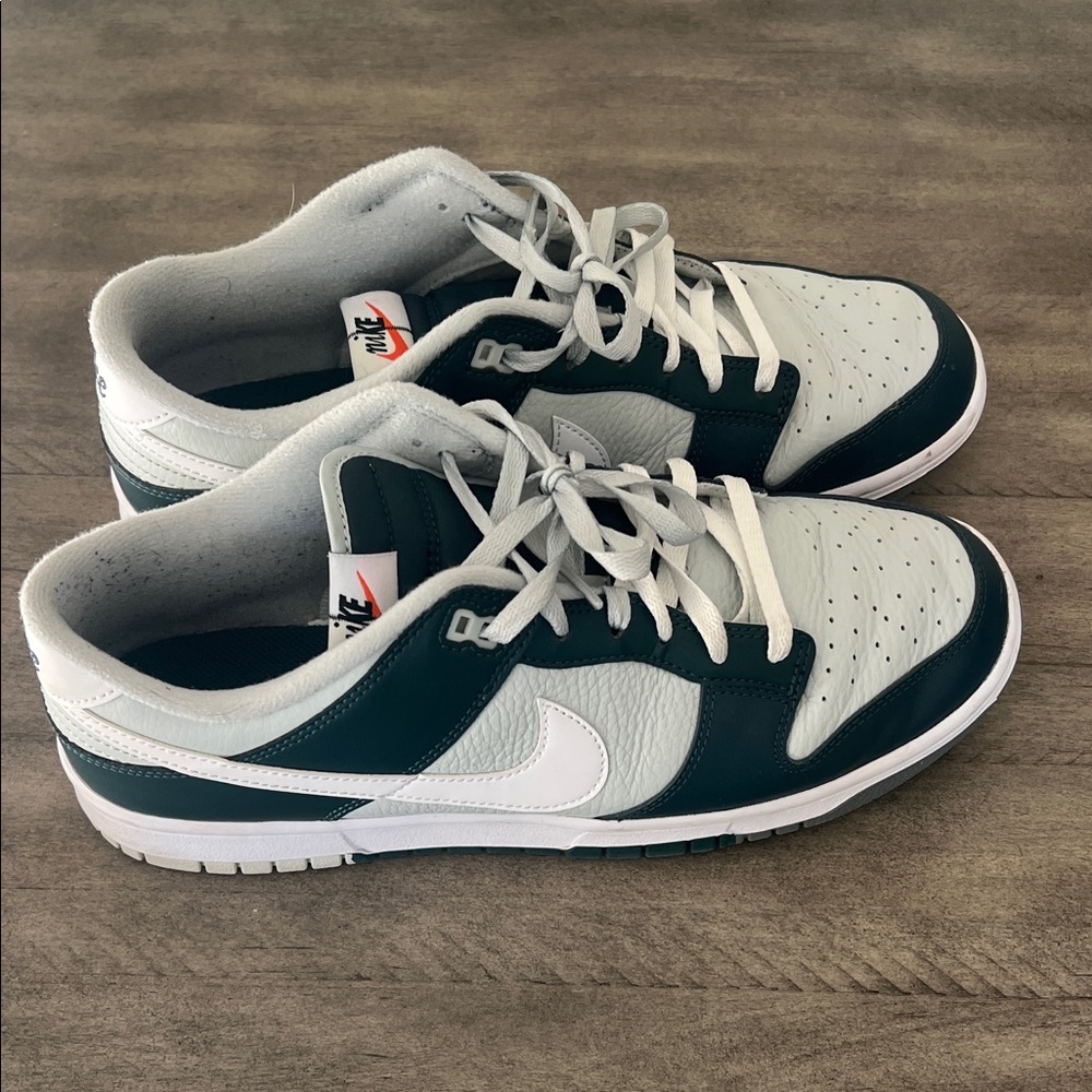 Nike Classic White and Forest Green Shoes
